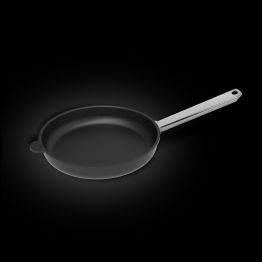 p�nev s nep�ilnav�m povrchem